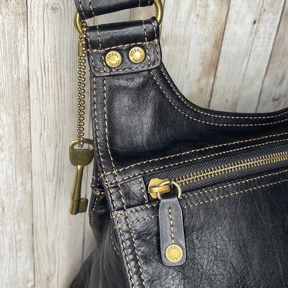 Fossil Black Leather Adjustable Crossbody, NWOT - Picture 10 of 13